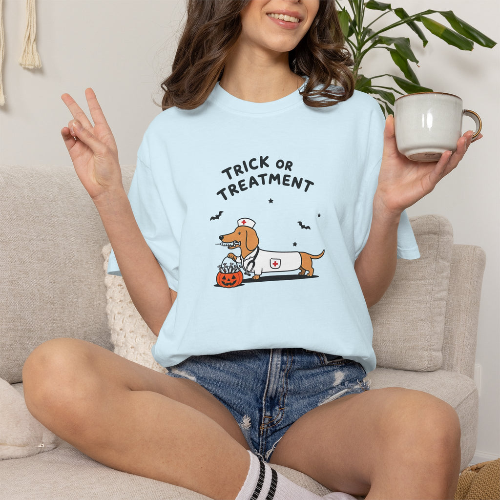 Dachshund "Trick or Treatment" Halloween Shirt