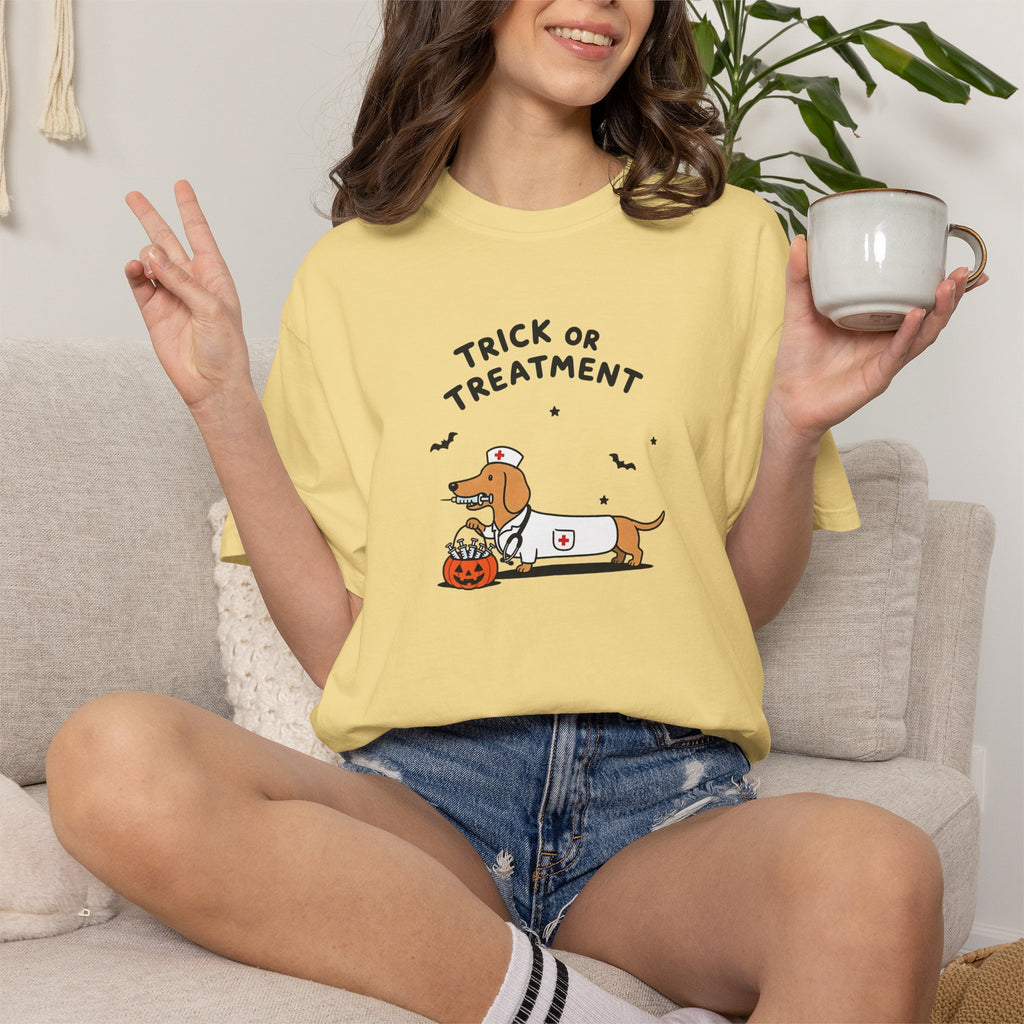 Dachshund "Trick or Treatment" Halloween Shirt