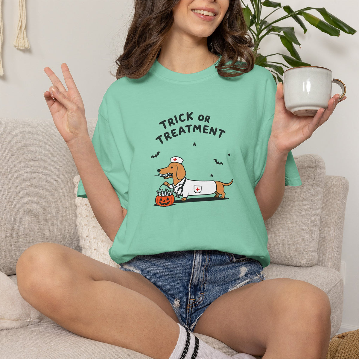 Dachshund "Trick or Treatment" Halloween Shirt