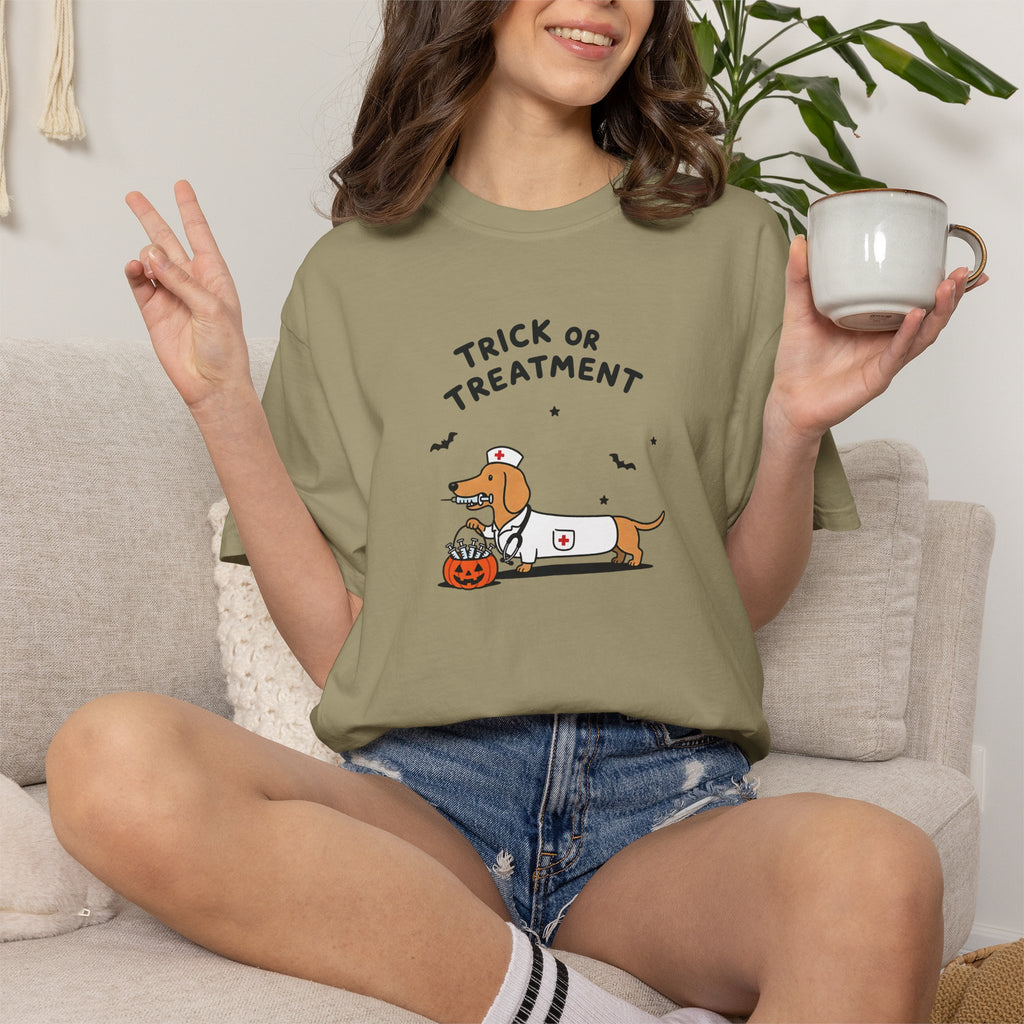 Dachshund "Trick or Treatment" Halloween Shirt
